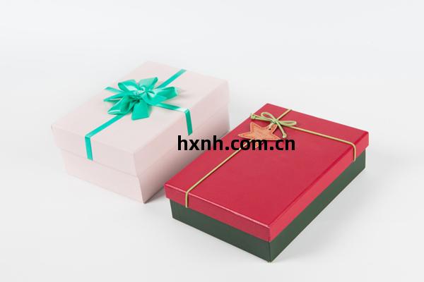 員(yuan)工(gong)福利(li)禮(li)品定制的(de)主(zhu)要(yao)類(lei)別